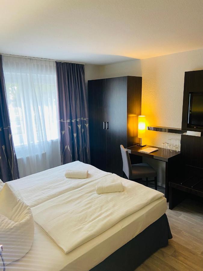 Hotel 22 Dessau-Rosslau Екстериор снимка