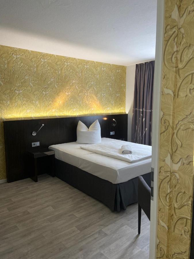 Hotel 22 Dessau-Rosslau Екстериор снимка