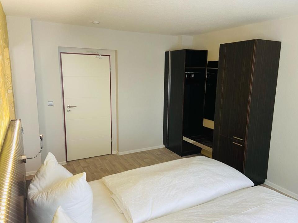 Hotel 22 Dessau-Rosslau Екстериор снимка