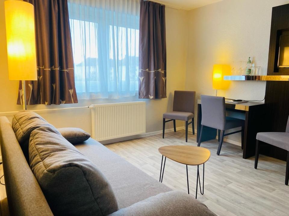 Hotel 22 Dessau-Rosslau Екстериор снимка