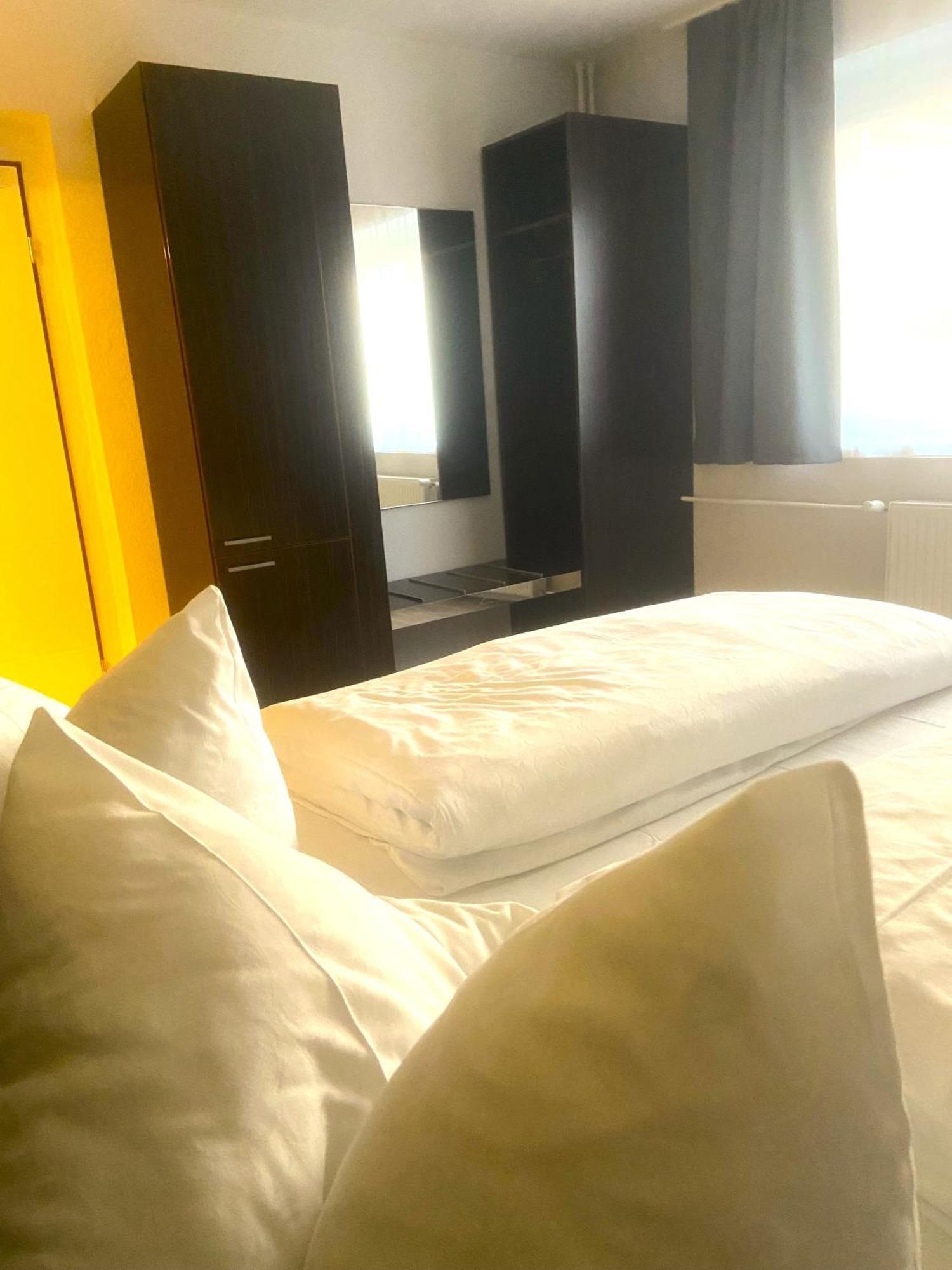 Hotel 22 Dessau-Rosslau Екстериор снимка
