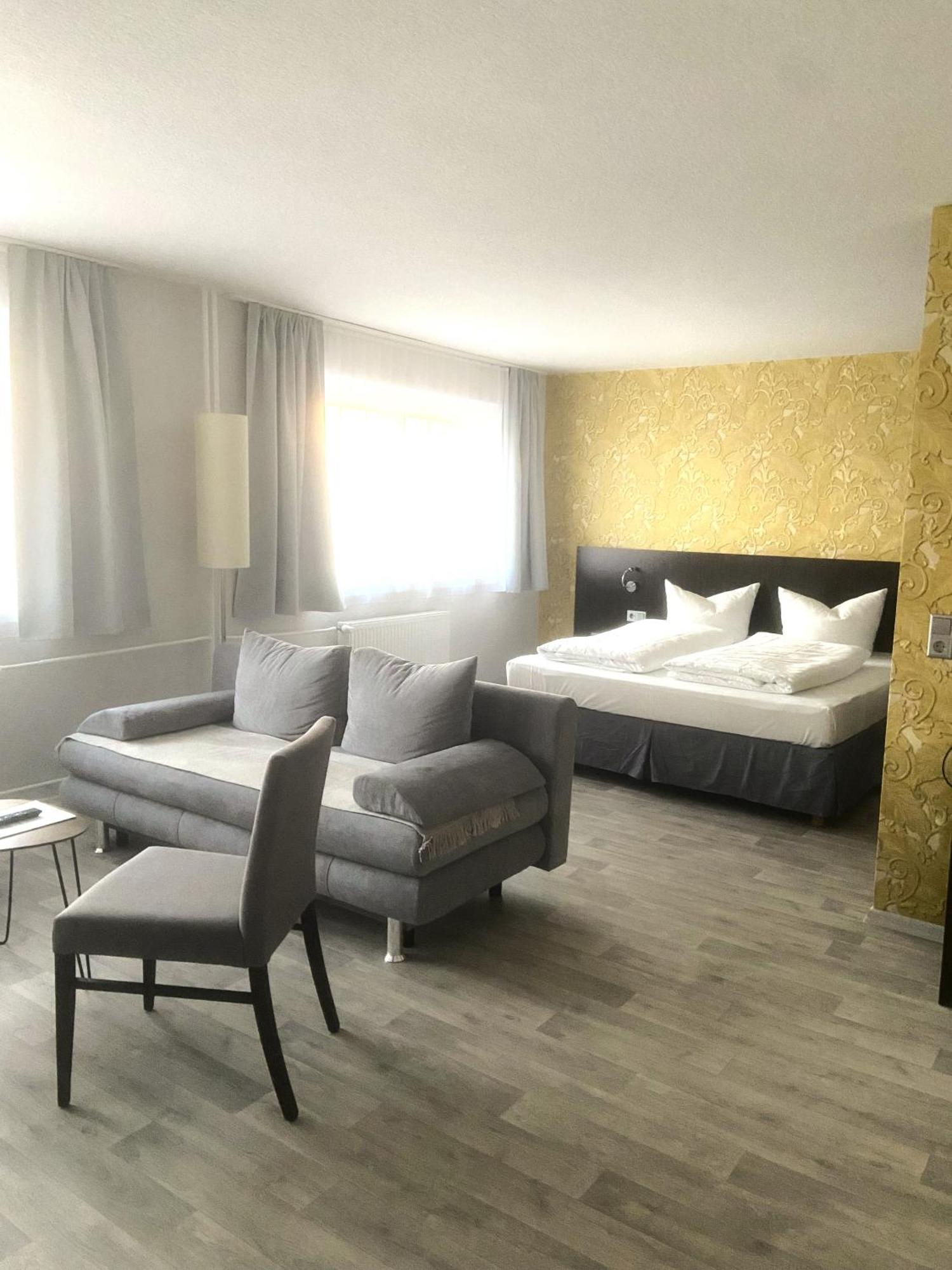 Hotel 22 Dessau-Rosslau Екстериор снимка