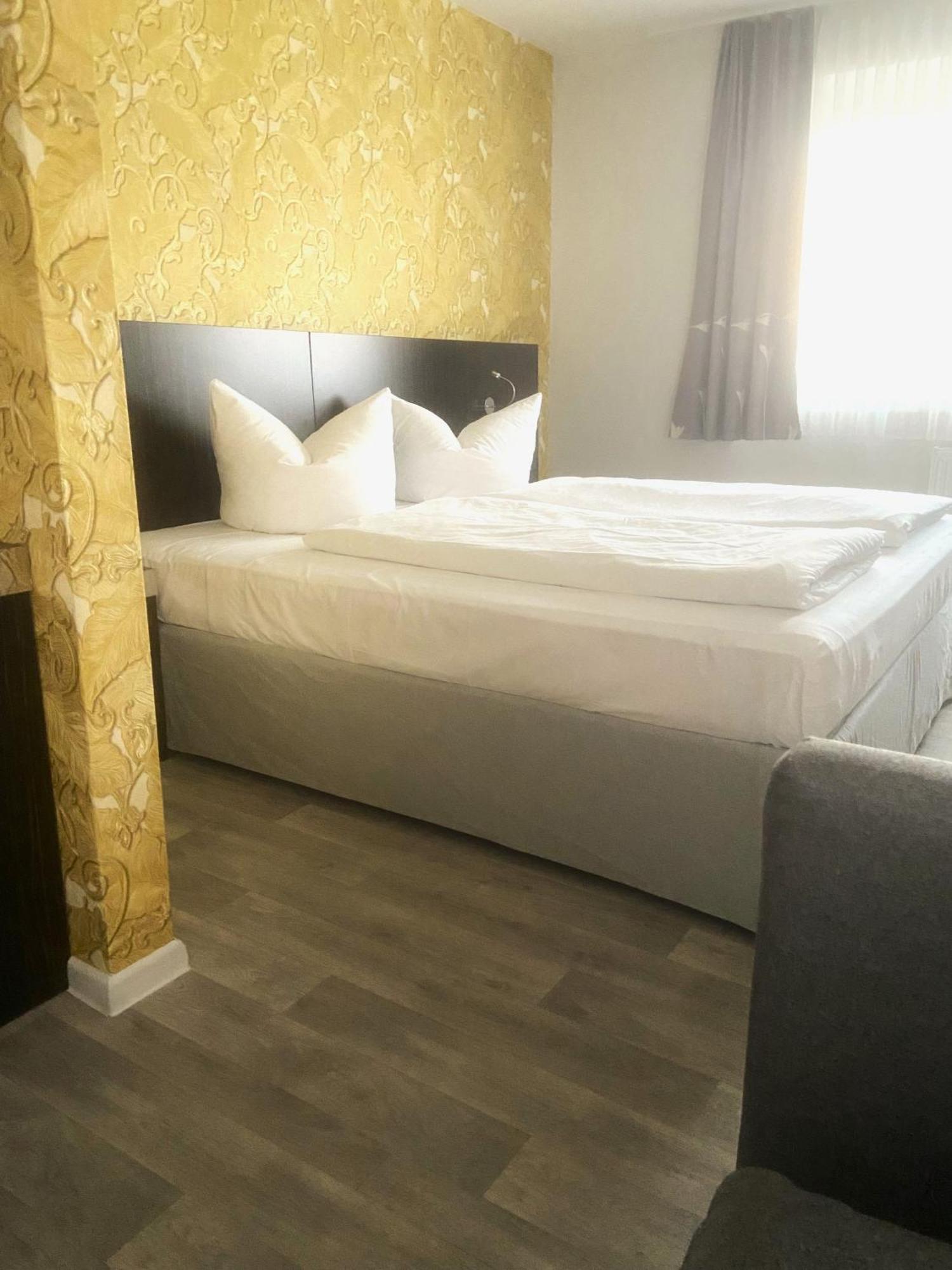 Hotel 22 Dessau-Rosslau Екстериор снимка